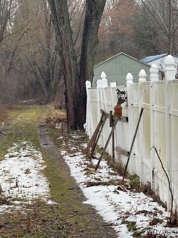 7473 Townline Road, Pendleton, NY 14120