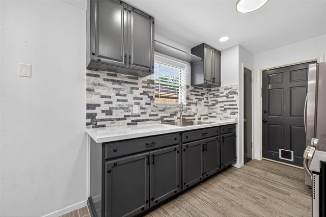 1114 Cable Way, Crosby, TX 77532
