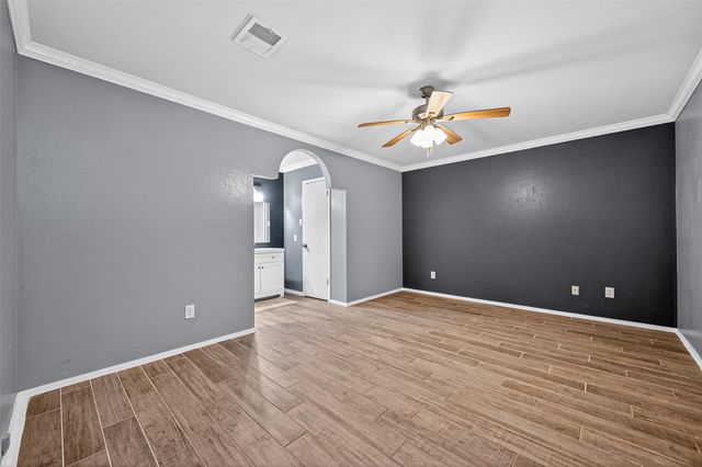 1114 Cable Way, Crosby, TX 77532