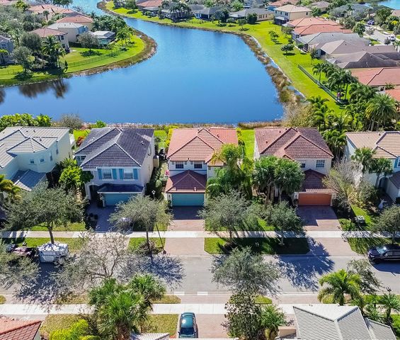 12017 SW Knightsbridge Lane, Port St. Lucie, FL 34987