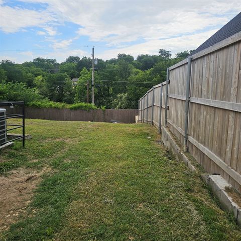 2808 NW 17th Street, Fort Worth, TX 76106