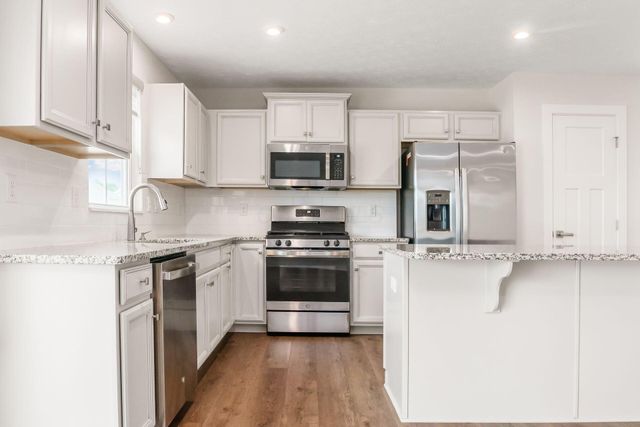 84 Lucca Road, Delaware, OH 43015