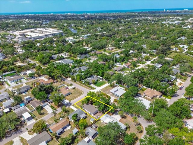 4615 LORDS AVENUE, Sarasota, FL 34231