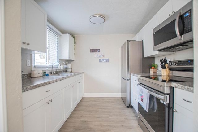 4615 LORDS AVENUE, Sarasota, FL 34231