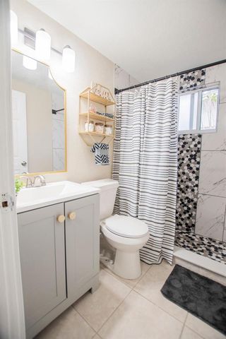4615 LORDS AVENUE, Sarasota, FL 34231