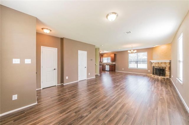 560 Griffith Drive, Saginaw, TX 76179
