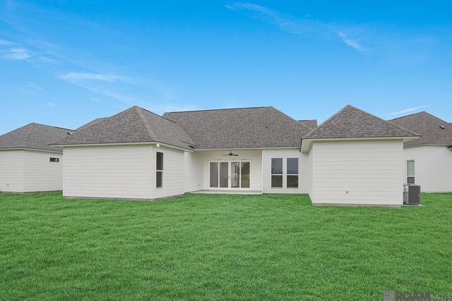 4451 Camargue Avenue, Baton Rouge, LA 70820