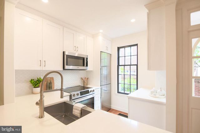 649 S COLUMBUS ST, Alexandria, VA 22314