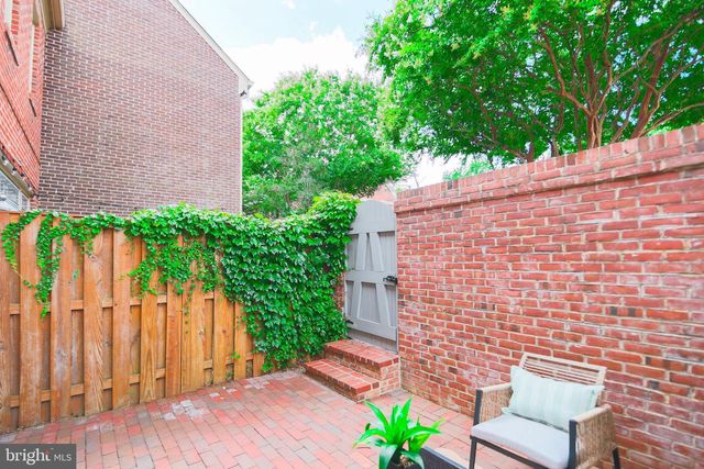 649 S COLUMBUS ST, Alexandria, VA 22314