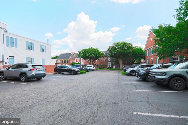 649 S COLUMBUS ST, Alexandria, VA 22314