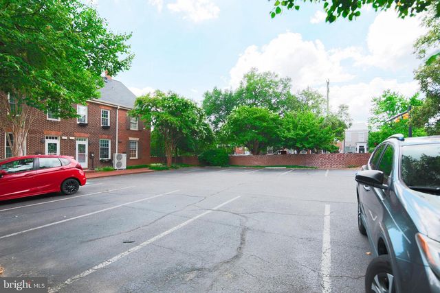 649 S COLUMBUS ST, Alexandria, VA 22314