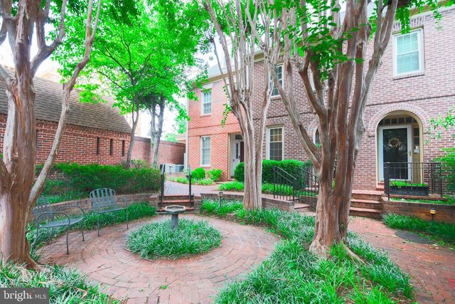 649 S COLUMBUS ST, Alexandria, VA 22314