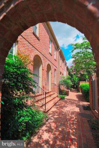 649 S COLUMBUS ST, Alexandria, VA 22314