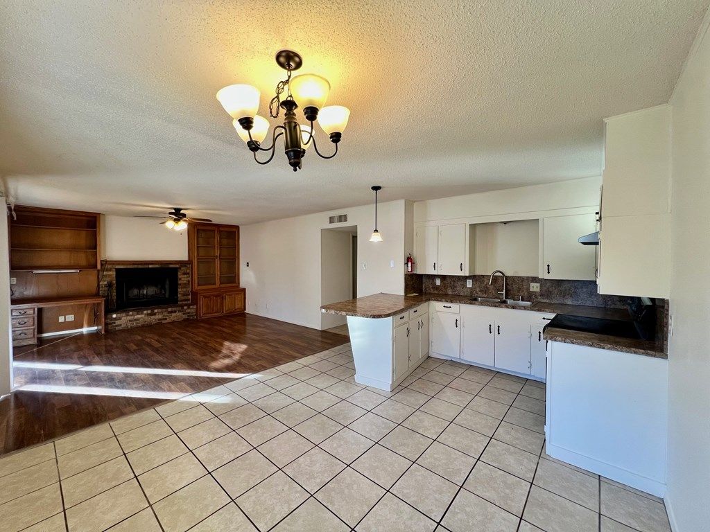Image 12 of property listing at 721 Spaulding St, San Angelo, TX 76903