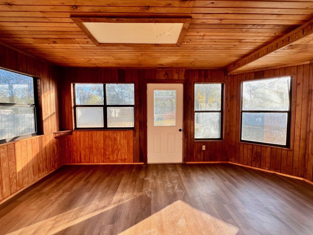 Image 13 of property listing at 721 Spaulding St, San Angelo, TX 76903