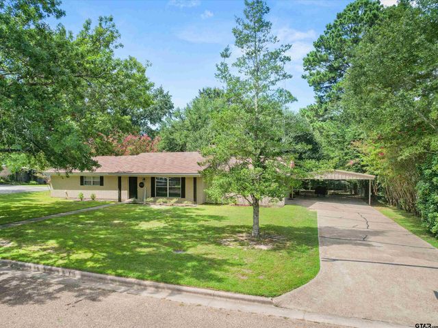 1111 Dogwood St, Gilmer, TX 75644