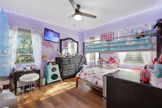 3802 LAKESHORE DRIVE, Tampa, FL 33604