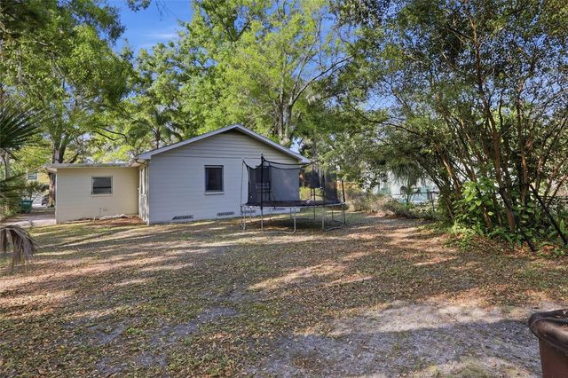 3802 LAKESHORE DRIVE, Tampa, FL 33604