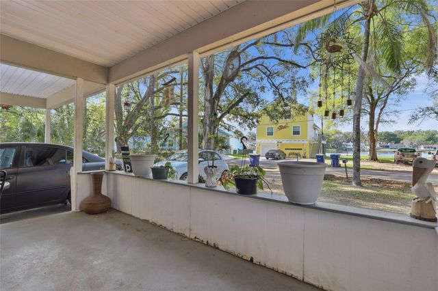 3802 LAKESHORE DRIVE, Tampa, FL 33604