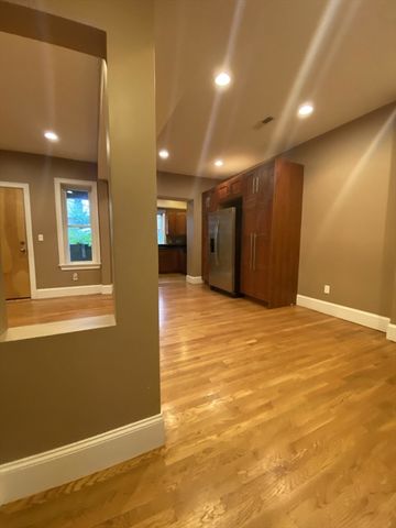 1592 Beacon St 2A, Brookline, MA 02445