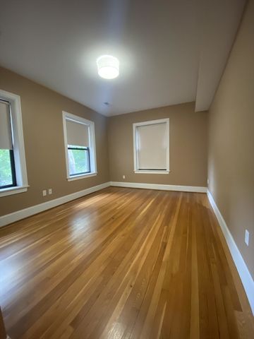 1592 Beacon St 2A, Brookline, MA 02445