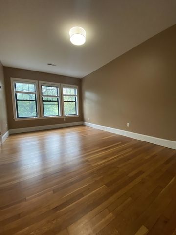 1592 Beacon St 2A, Brookline, MA 02445