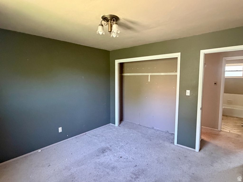 Image 7 of property listing at 963 E 1250 N, Orem, UT 84097