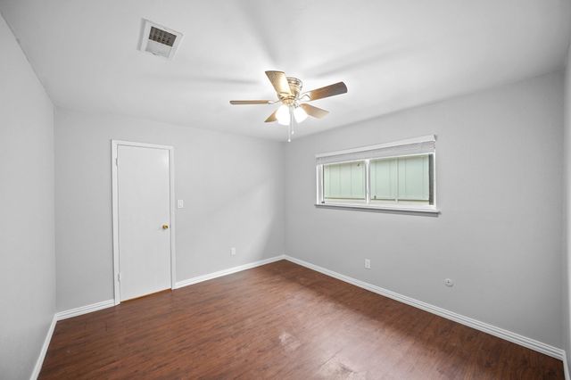 6214 Gladewell Drive, Houston, TX 77072