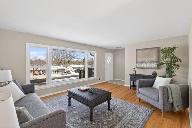 4731 W 129th Street, Savage, MN 55378