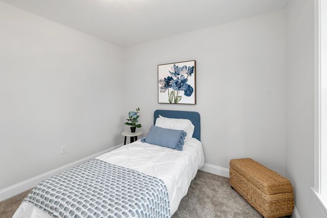 13A Mustang Dr, Litchfield, NH 03052