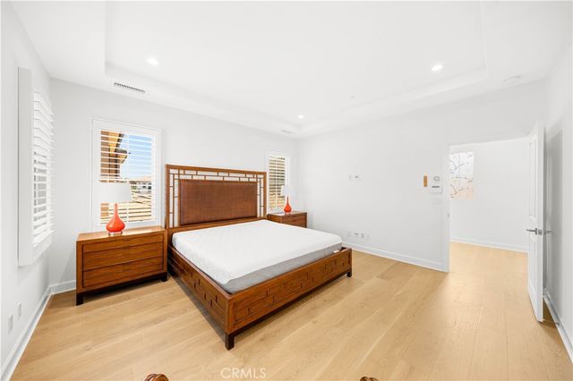 68 Henson, Irvine, CA 92620