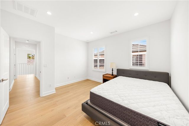 68 Henson, Irvine, CA 92620