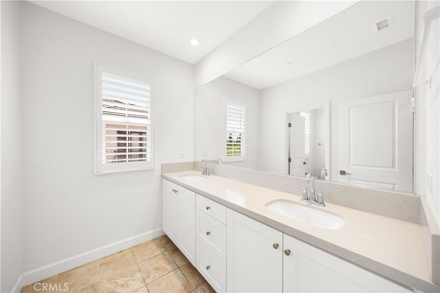 68 Henson, Irvine, CA 92620