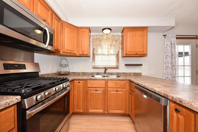 8750 W Fairy Chasm DRIVE, Milwaukee, WI 53224