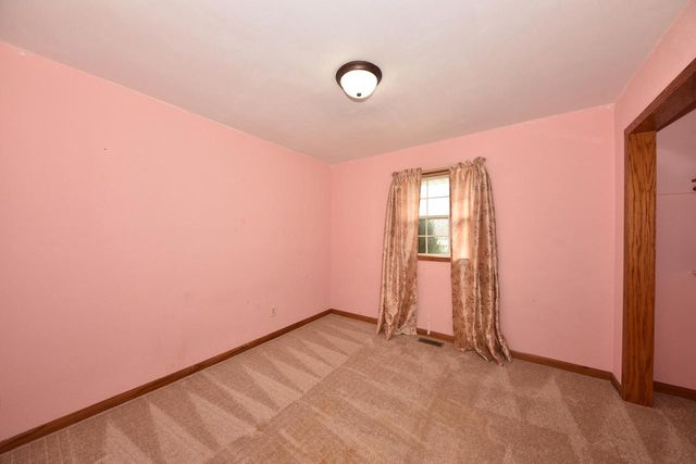 8750 W Fairy Chasm DRIVE, Milwaukee, WI 53224