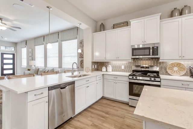 2322 Garden Arbor, Tomball, TX 77375