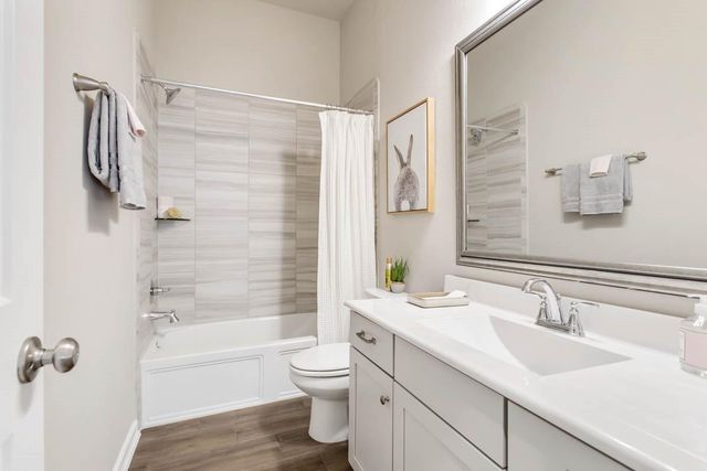 2322 Garden Arbor, Tomball, TX 77375