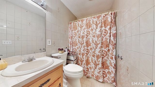 1325 Farmington Avenue 1, Bristol, CT 06010