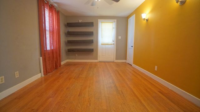 78 Mayfair Ave, Springfield, MA 01104