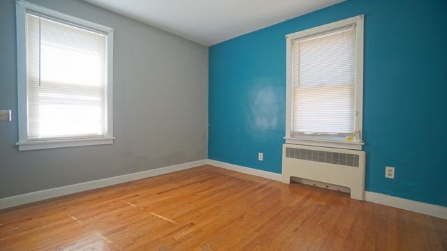 78 Mayfair Ave, Springfield, MA 01104