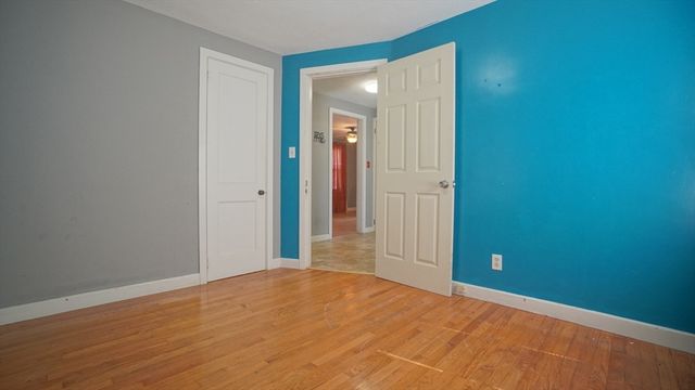 78 Mayfair Ave, Springfield, MA 01104