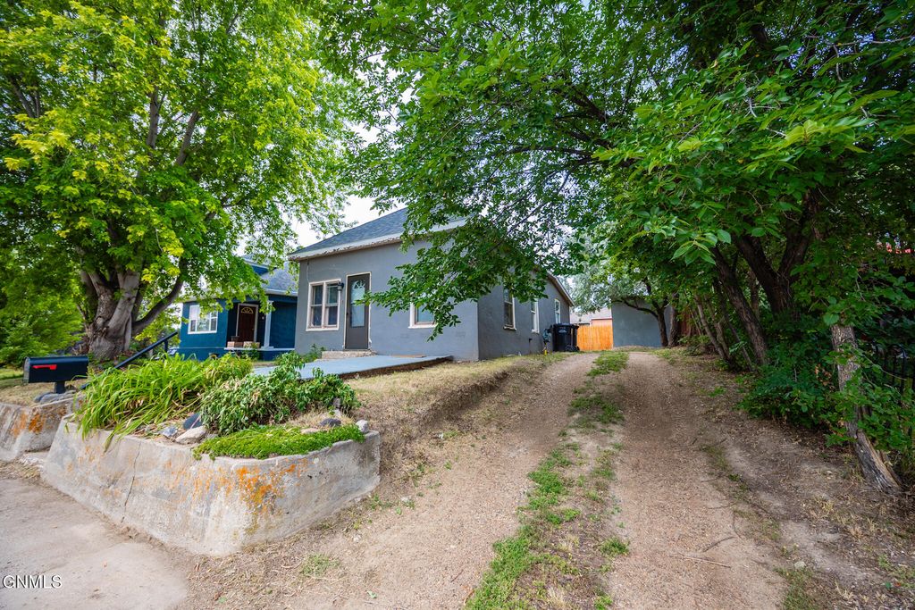705 6th Avenue W, Williston, ND 58801 photo 5