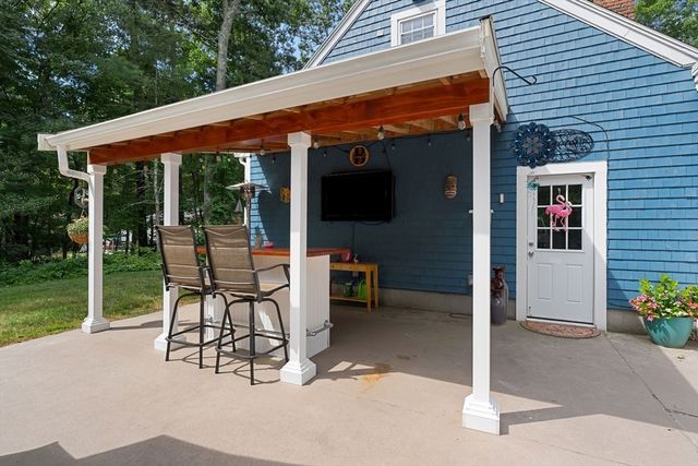526 Walnut St, Bridgewater, MA 02324