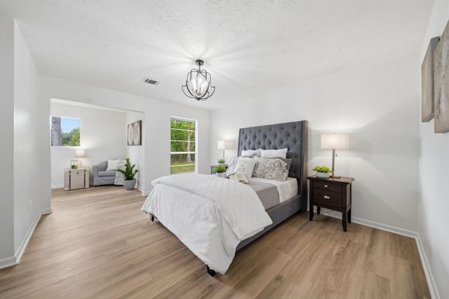 88 Rolling Hills Drive, Conroe, TX 77304