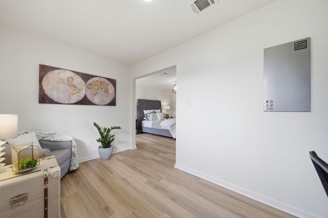 88 Rolling Hills Drive, Conroe, TX 77304