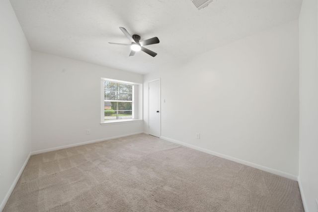 88 Rolling Hills Drive, Conroe, TX 77304