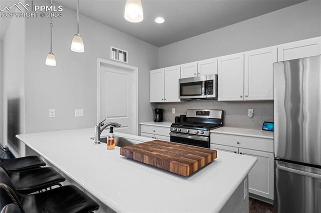 7410 Gorgeted Quail Grove, Colorado Springs, CO 80923
