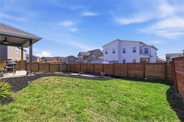 2705 Chasehire Drive, Lawrence, KS 66046