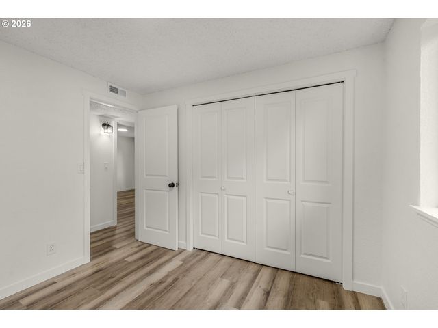 5465 RED LEAF Dr, Salem, OR 97306