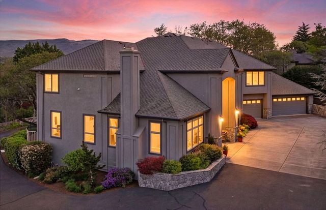 2583 Oak View Circle, Medford, OR 97504